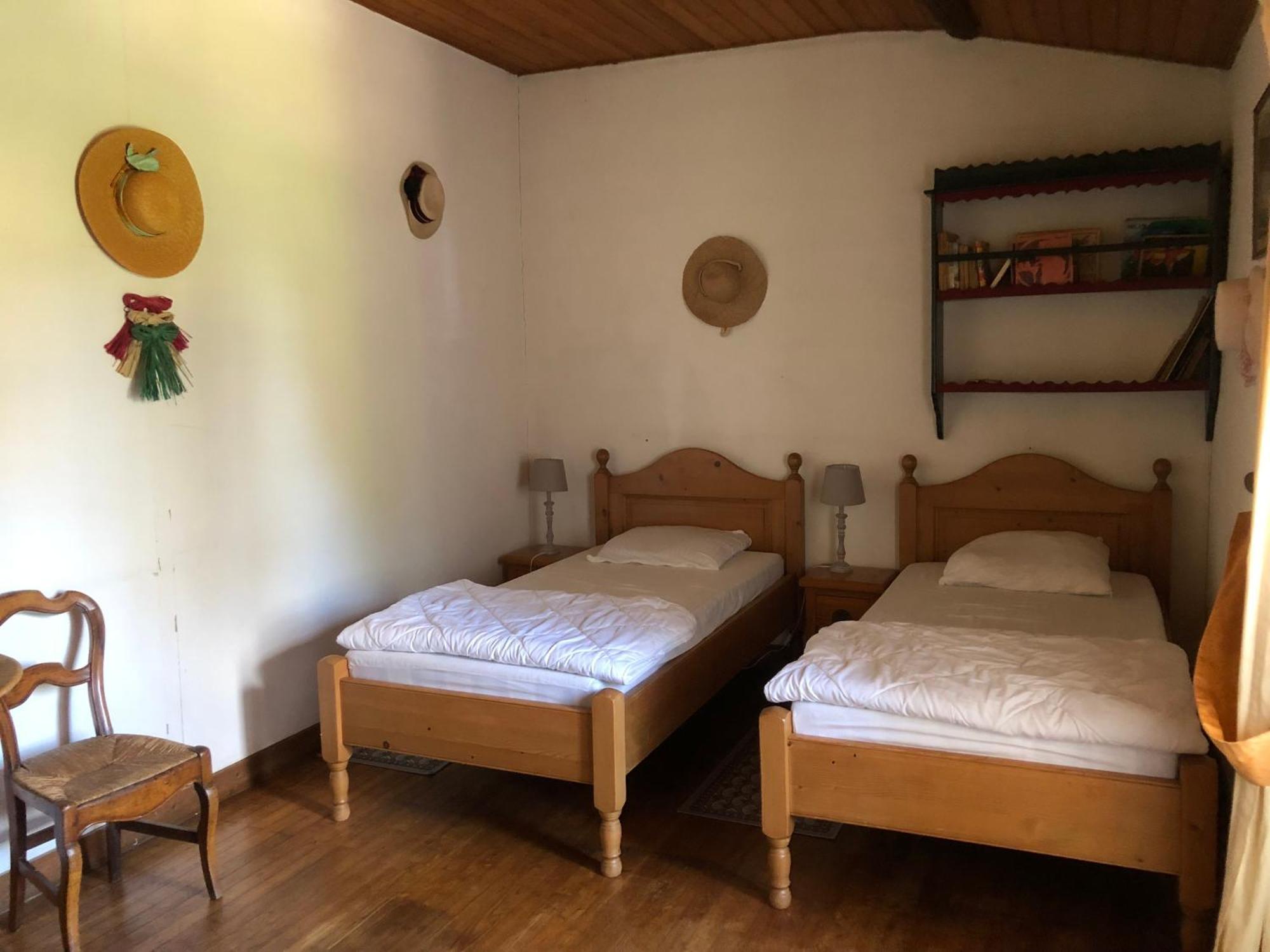La Jonchere La Vieille Cure, Spa, Wifi A 20 Min Des Plages מראה חיצוני תמונה